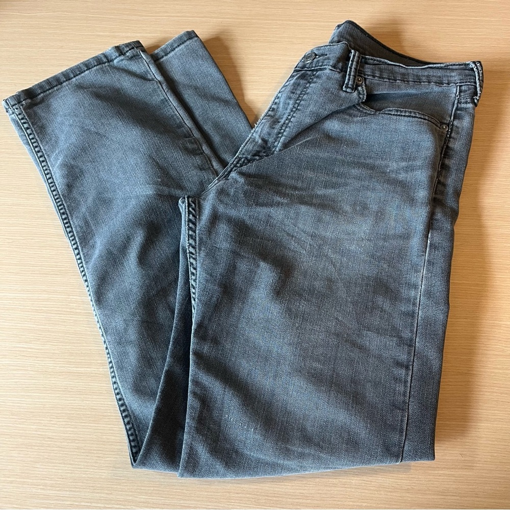 Levi's Men's Faded Grey Straight Leg Jeans Size 34